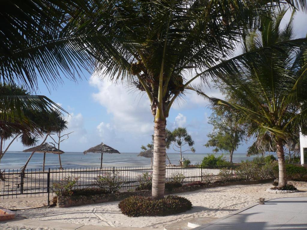 Makunduchi Nest Style Beach Hotel Zanzibar מראה חיצוני תמונה