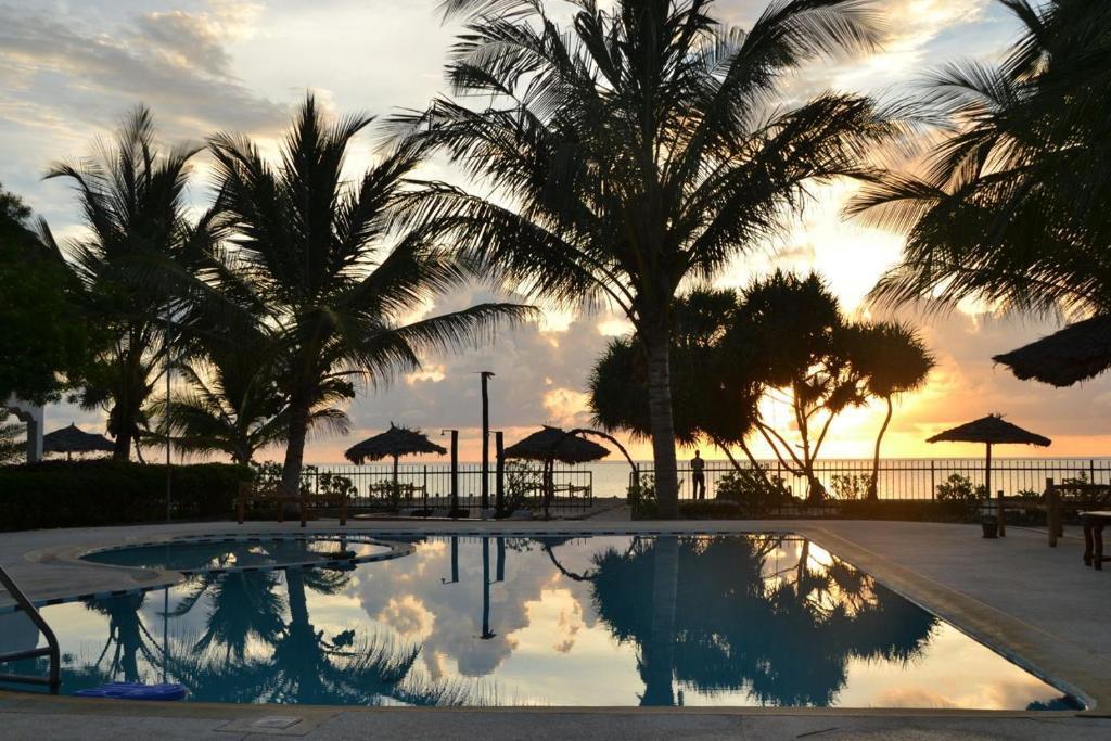 Makunduchi Nest Style Beach Hotel Zanzibar מראה חיצוני תמונה